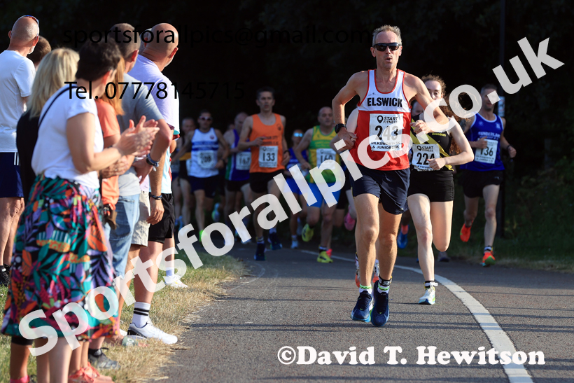 Senior Women and Men V50 plus, 2026 Sunderland 5k, Silksworth, Sunderland. Photo: David T. Hewitson/Sports for All Pics